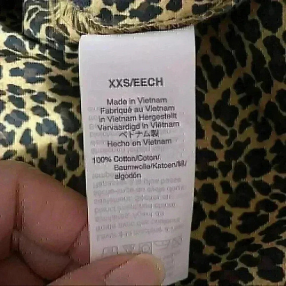 J. Crew Leopard Print Button-Up Shirt XXS Classic Office Casual Layering NWT - Picture 4 of 5